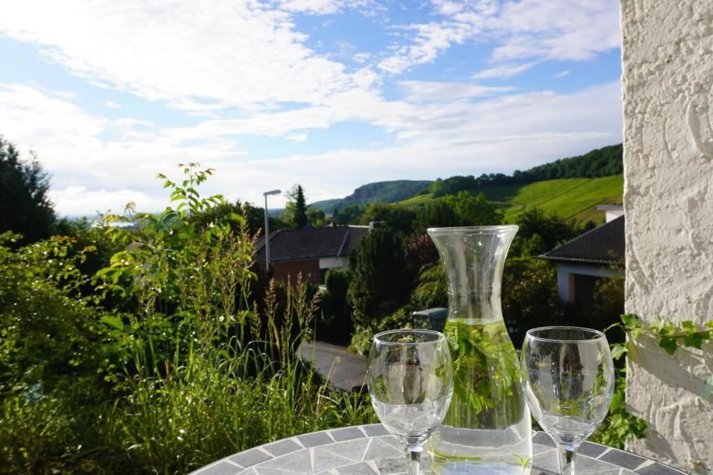Gruene Wohlfuehloase Mit Einmaliger Aussicht Apartment Koenigswinter Luaran gambar